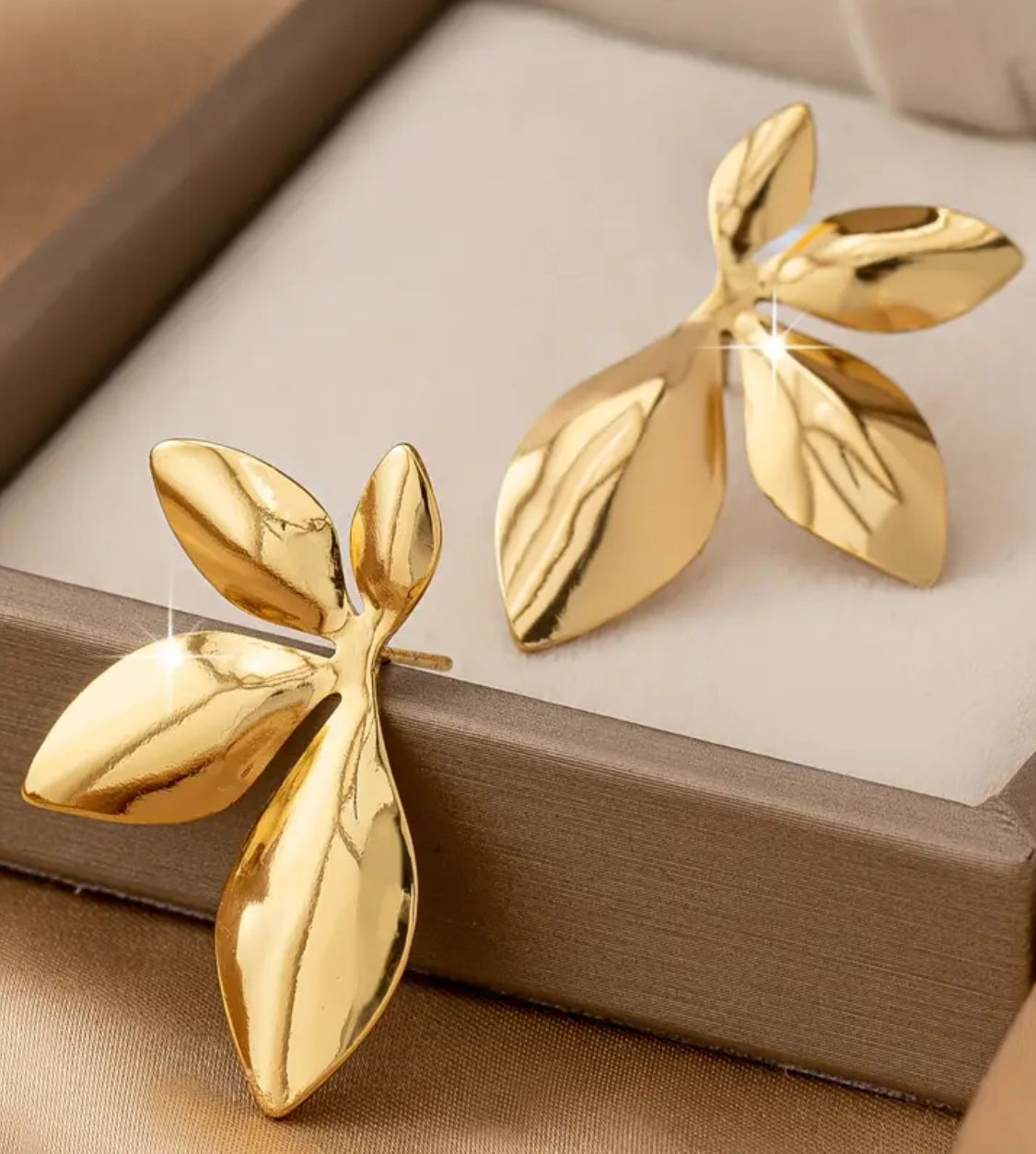 Golden Petal Luxe Earrings
