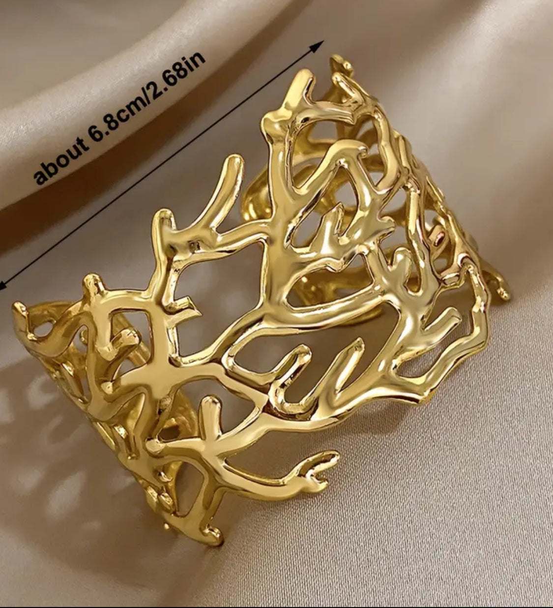 Coralia Reef Cuff