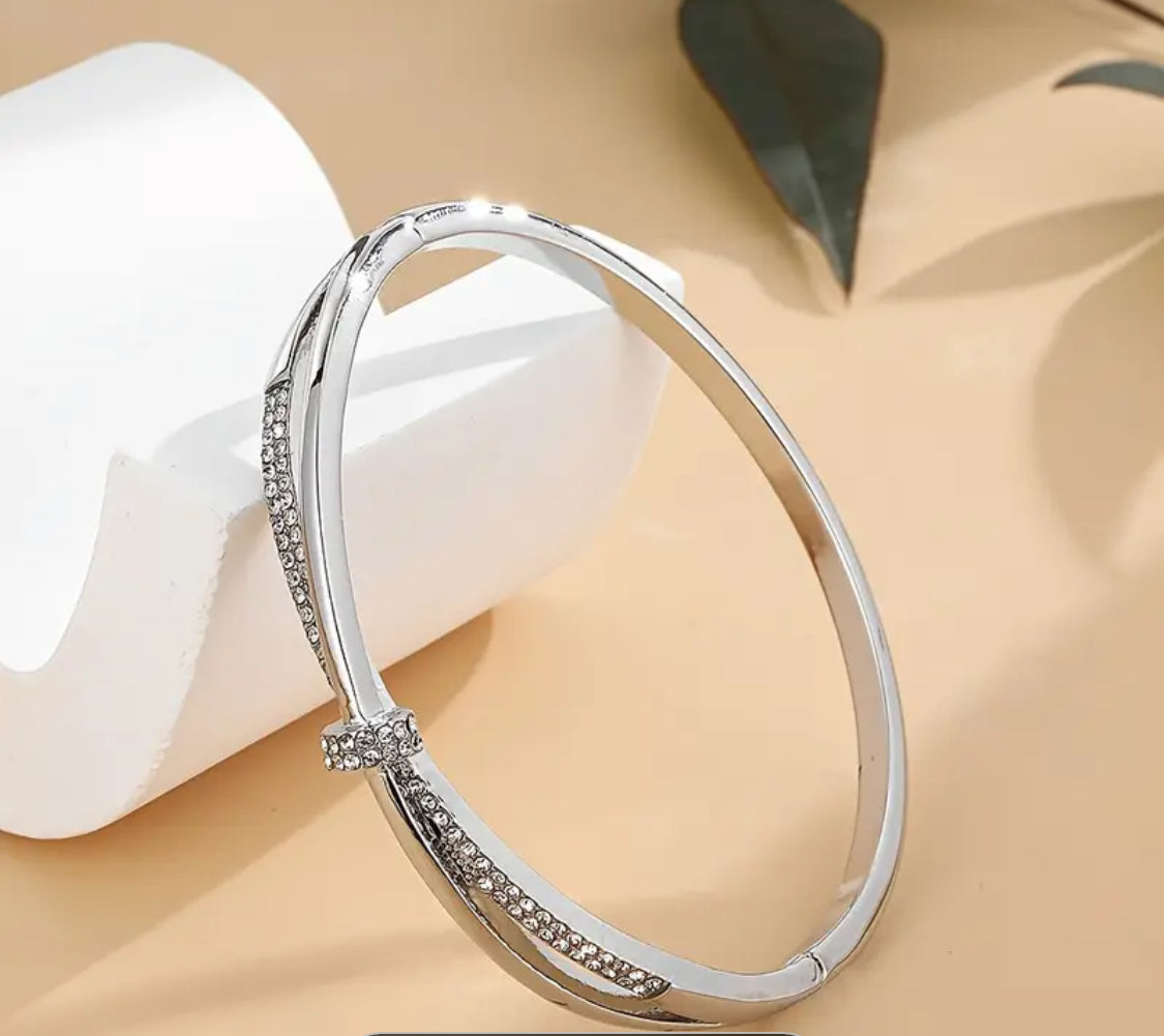 Elegant Rhinestone Bracelet