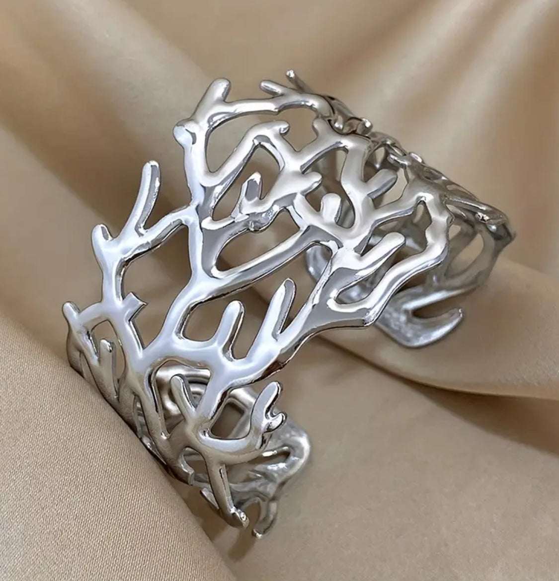 Coralia Reef Cuff