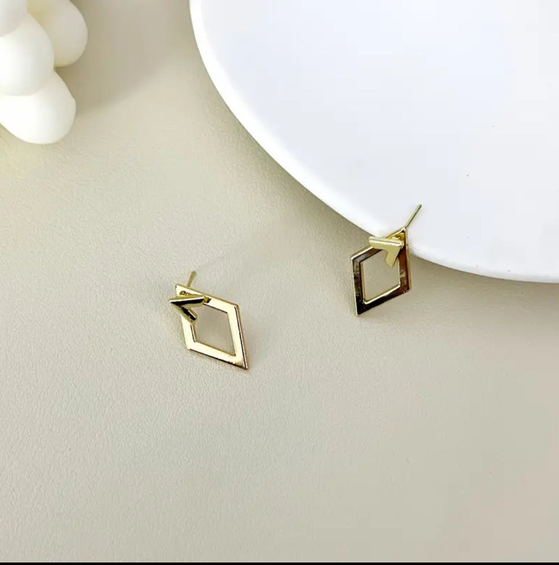 Nova Frame Earrings