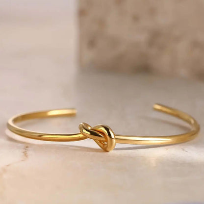 Golden Embrace Knot