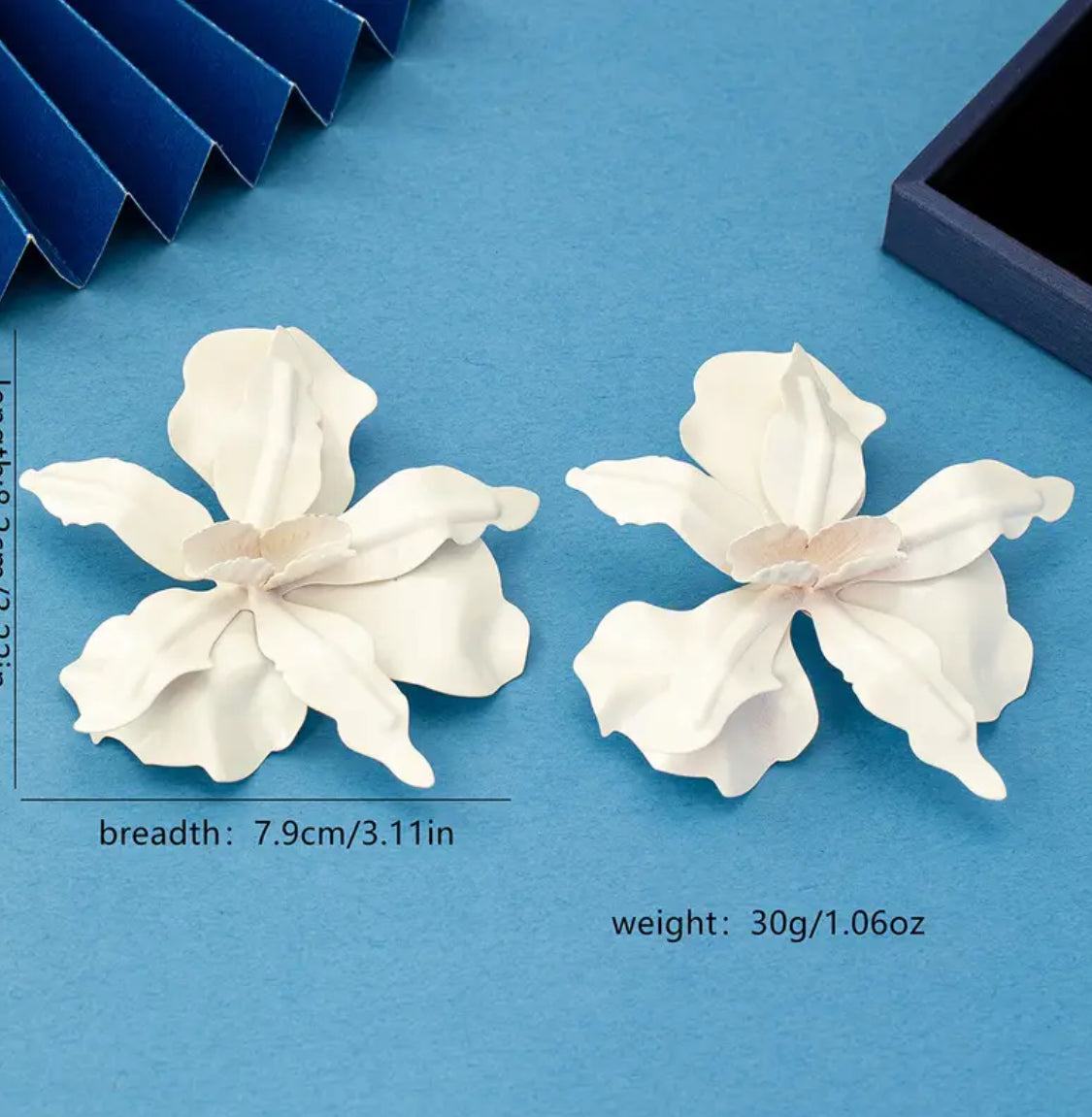 Isla Bloom Floral Earrings
